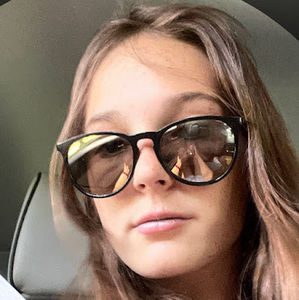 Meet your Posher, Lucy